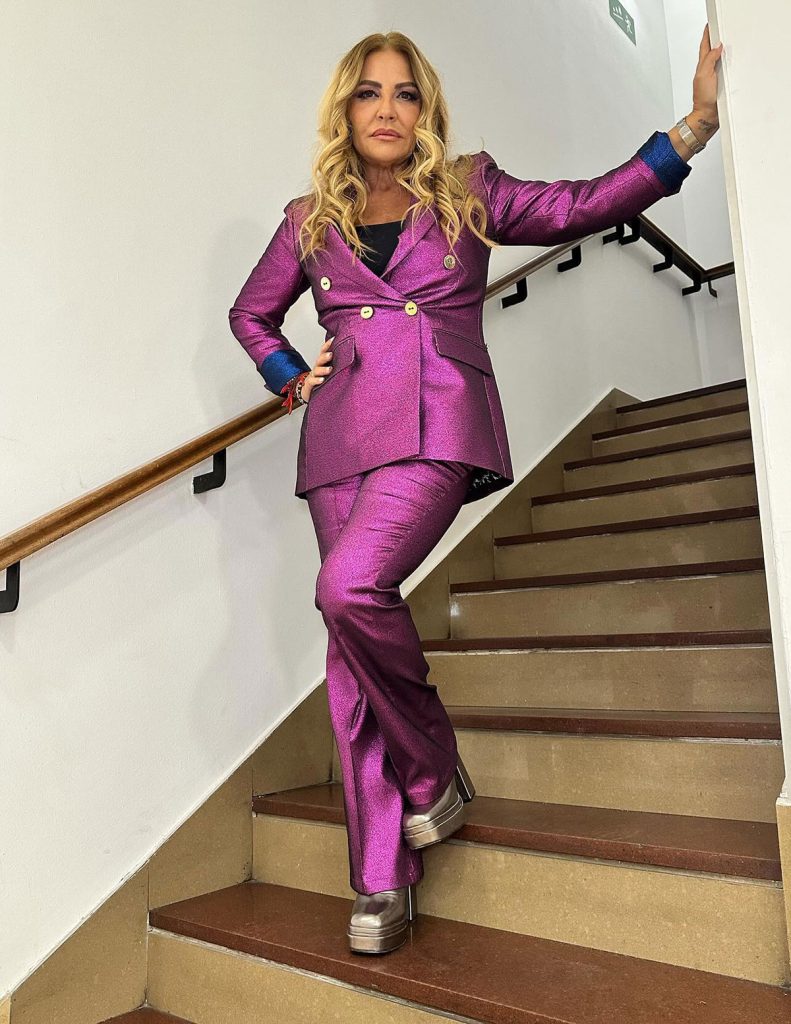 Cristina Tarrega traje glitter