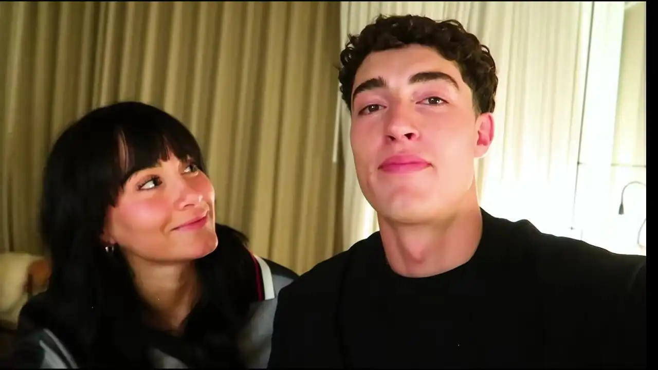 Aitana y Plex